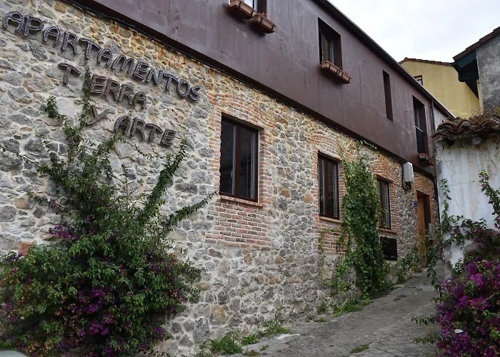 Apartamentos Tierra y Arte